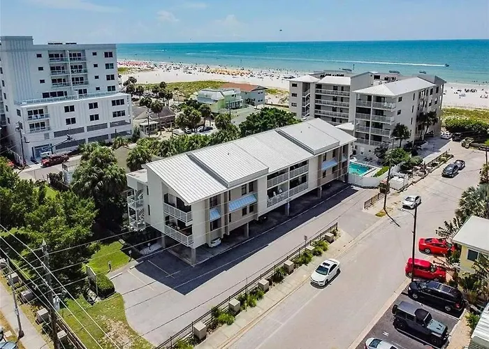 Coastal Amazing Location! 50 Steps To The Apartment *